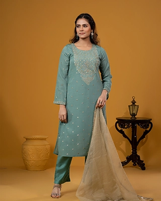 Alizeh Sage Green Cinon Embroidered Three Piece Suit Set