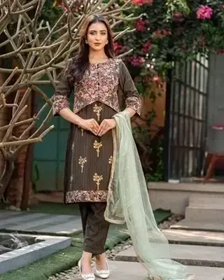 Black Platinum Silk Afsan Print 3 Piece Suit with Sequins & Karchupi Embroidery, Dubai Silk Pant & Net Dupatta –Flickere Outfit