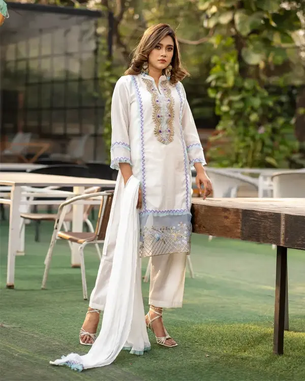 White Popcorn Stripe Silk 3-Piece Salwar Kameez with Sequins, Karchupi & Embroidered Lace Dupatta
