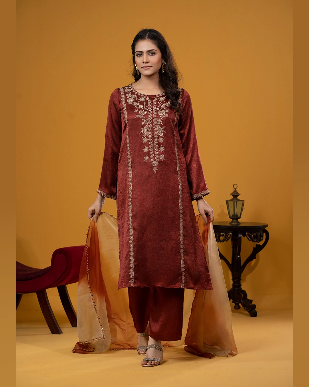 Alizeh Maroon Arabian Embroidered Three Piece Suit Set